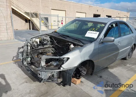 2005 Toyota Camry Le from USA, damaged, VIN 4T1BE30K25U511282